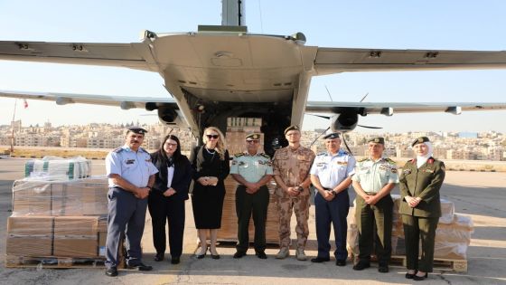 القوات المسلحة تتسلم مساعدات طبية من التشيك للمرضى في قطاع غزة
