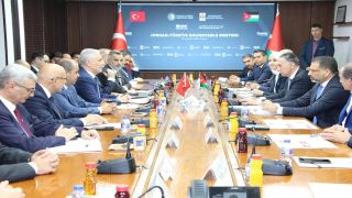 وزير الصناعة يدعو رجال الأعمال والمستثمرين الأتراك للاستفادة من الفرص الأردنية