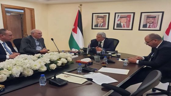 وزير النقل يبحث تحسين أوضاع السائقين وتعزيز حمايتهم الاجتماعية