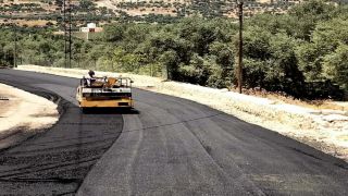 بلدية كفرنجة تبدأ بتعبيد طريق الصافح