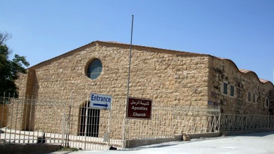 كنيسة الرسل شاهد على غنى مادبا الديني والفني