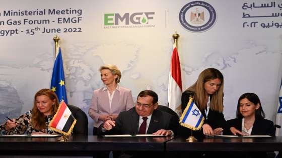 اتفاق بالقاهرة لتصدير الغاز من الكيان المحتل إلى أوروبا عبر مصر