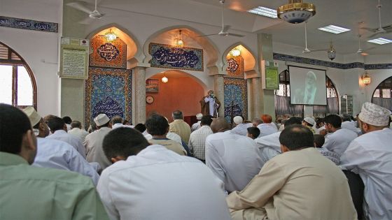 خطيب الجمعة المتنمر