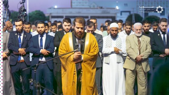أدهم نابلسي يؤمّ المصلين في معرض دمشق الدولي