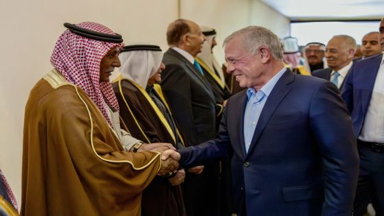الملك يلتقي وجهاء وممثلين عن أبناء وبنات الكرك
