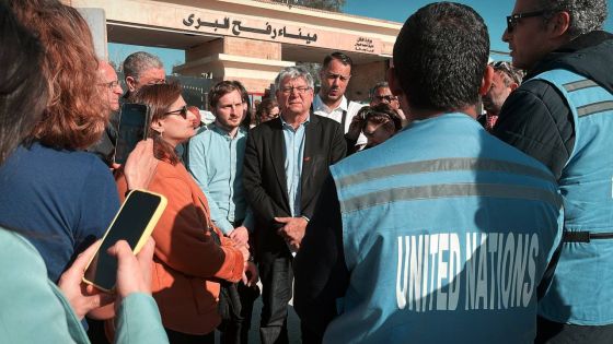 نواب فرنسيون يصلون إلى معبر رفح لدعم غزة
