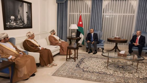 رئيس الوزراء يؤكَّد ترحيب الأردن بالاستثمارات العُمانيَّة