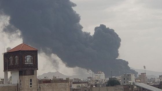 إسرائيل تشن غارات على مطار صنعاء ومحطة كهرباء ومصنع إسمنت