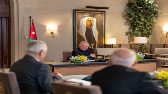 الملك يؤكد ضرورة غرس القيم الإنسانية والتطوعية في الأجيال القادمة