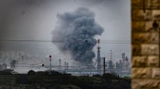 إصابة مصفاة حيفا النفطية في إسرائيل بصواريخ إيرانية