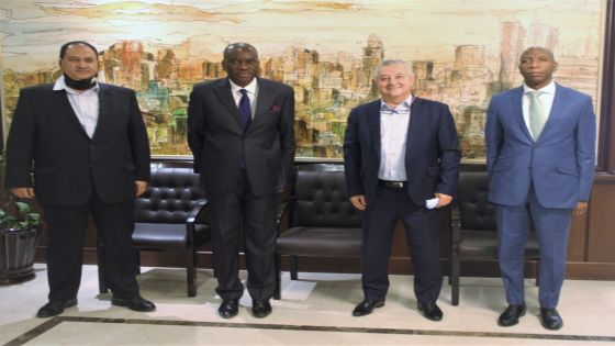 (صناعة عمان) تبحث تعزيز العلاقات الاقتصادية مع أنغولا