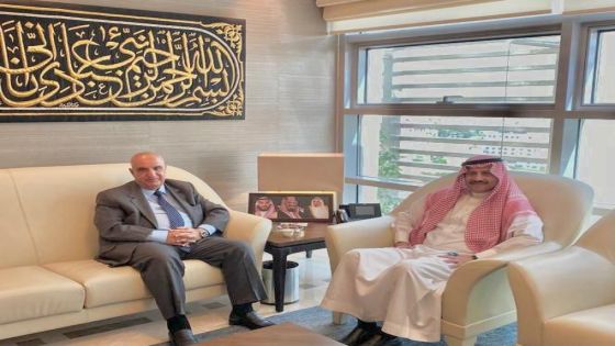 السديري يلتقي رئيس لجنة الأخوة الأردنية السعودية في مجلس الأعيان الأردني اللواء مصطفى البزايعة