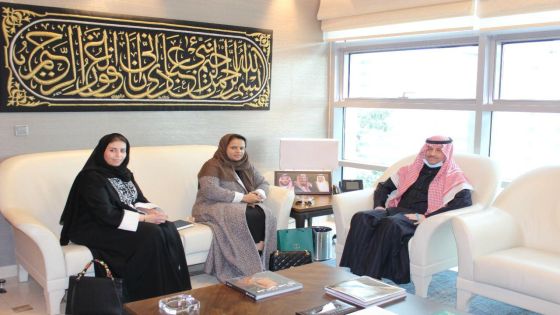 السفير السعودي في عمان يلتقي مسؤولة في البرنامج السعودي للتنمية واعمار اليمن