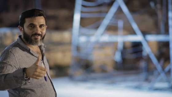الإعلامي الفنان عبدالرحمن خضر يقدم شخصية مركبة في مسلسل عودة البارون