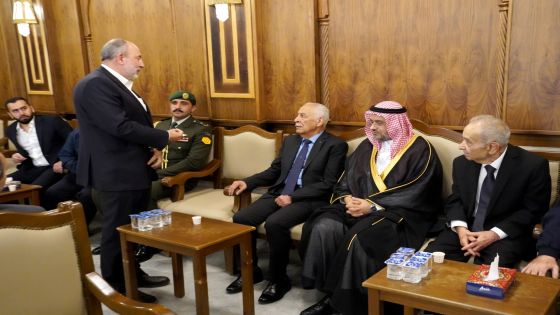 مندوبا عن الملك وولي العهد…العيسوي يعزي آل خزنة كاتبي