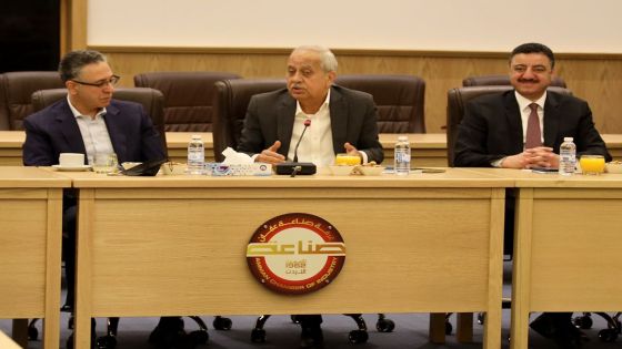 خلال لقاء بمجالس ادارة غرف الصناعة وزير الصناعة يبحث تعزيز تنافسية القطاع الصناعي