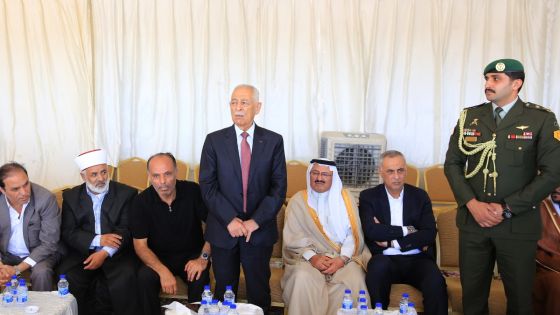 مندوباً عن الملك وولي العهد… العيسوي يعزي قبيلة بني صخر وآل قمحية