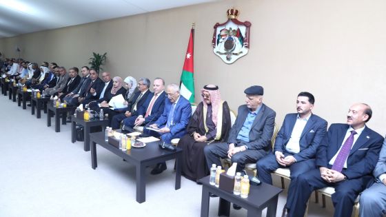 رئيس الديوان الملكي يلتقي أكثر من ألفي شخصية من وجهاء وأبناء وبنات مخيمات اللاجئين الفلسطينيين