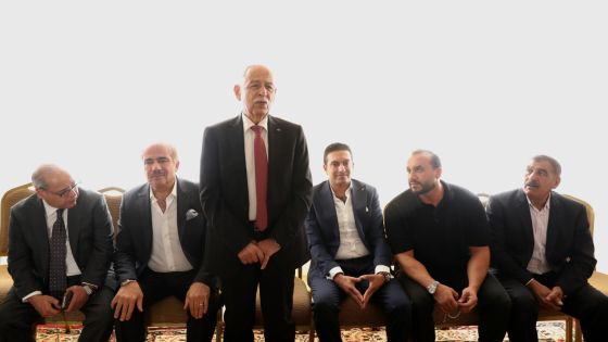 مندوباُ عن الملك وولي العهد العيسوي يعزي عشيرتي أبو الفول والعدوانش