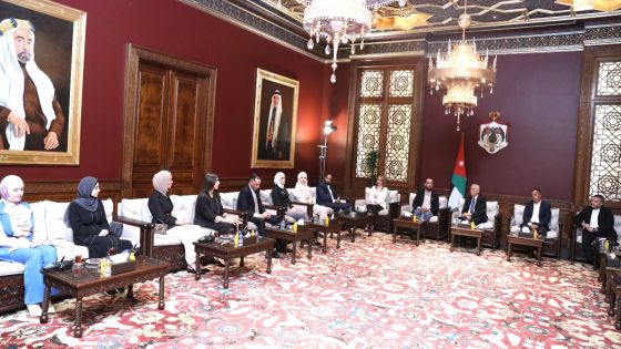 العيسوي يلتقي وفداً شبابياً من محافظتي العاصمة والزرقاء