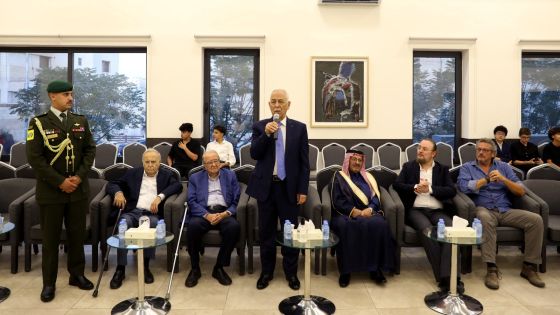 مندوباً عن الملك وولي العهد. العيسوي يعزي عشيرة المومني وآل ريال وآل السقا