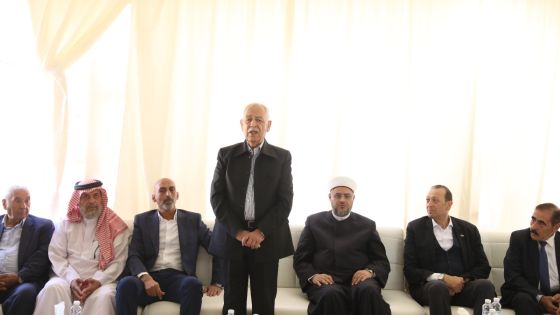 مندوباً عن الملك وولي العهد.. العيسوي يعزي عشيرة الوريكات