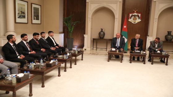 العيسوي يلتقي فعاليات شعبية وشبابية