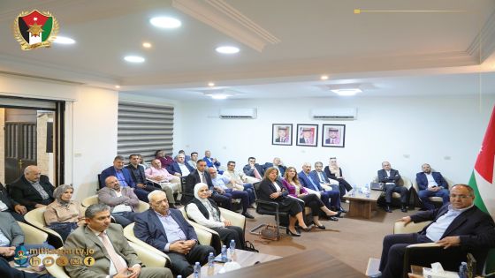 الميثاق الوطني ينظم جلسة حوارية بعنوان “التحديات والفرص في القطاعين التجاري والصناعي في الأردن”