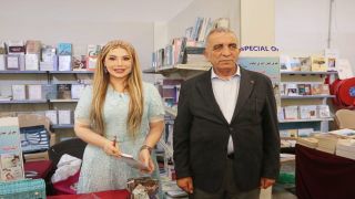 الكاتبة الدكتورة سارة طالب السهيل توقّع الطبعة الثانية من سلسلة “آدم” في معرض عمّان الدولي للكتاب