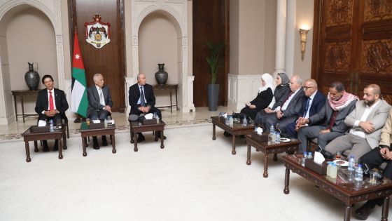 رئيس الديوان الملكي يلتقي وفداً من أبناء عشيرة القواسمة