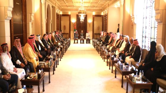 رئيس الديوان الملكي يلتقي وفداً من عشائر بئر السبع وممثلين عن جمعية الرواد للفنون التشكيلي