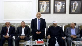 مندوبا عن الملك وولي العهد … العيسوي يعزي عشائر الفراية والزيادين والمعايطة