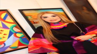 تكريم الأديبة الدكتورة سارة طالب السهيل في ختام المعرض العاشر لموقع “تشكيلات عراقيات”