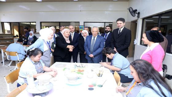 رئيس الديوان الملكي يزور مركز نازك الحريري للتربية الخاصة ويشيد بجهوده وبرامجه