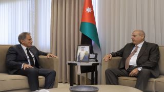 القاضي وحسان يؤكدان أهمية التعاون بين الحكومة والنواب تجسيداً للتوجيهات الملكية السامية