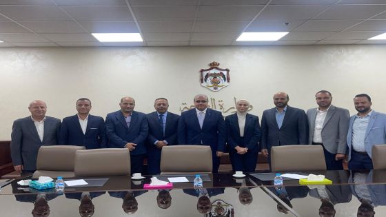 وزير الصحة يلتقي مجلس نقابة الممرضين ويبدي تفهمه لمطالبه