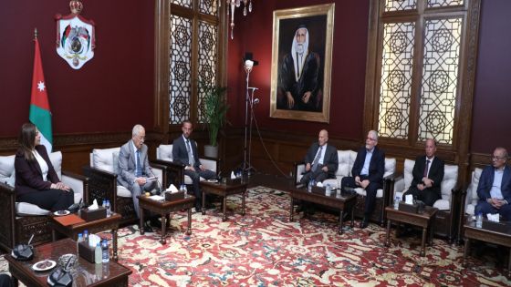 رئيس الديوان الملكي يلتقي وفداً مقدسياً من نادي سلوان