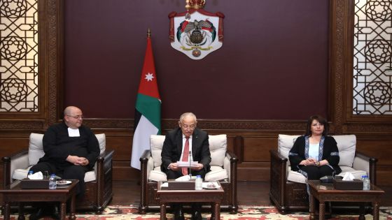 العيسوي يلتقي وفداً من كلية دي لاسال الفرير