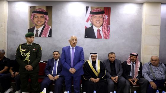 مندوباً عن الملك وولي العهد. العيسوي يعزي عشائر الظهراوي وحداد والخراشقة والمحمد وأبو جبارة