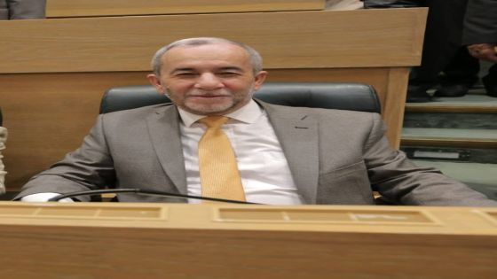 النائب مشوقة يسأل الرئيس حسان عن بطولة الدرع ونوعية الملاعب التي تقام عليها وسلامة اللاعبين وتعويض الأندية المحترفة