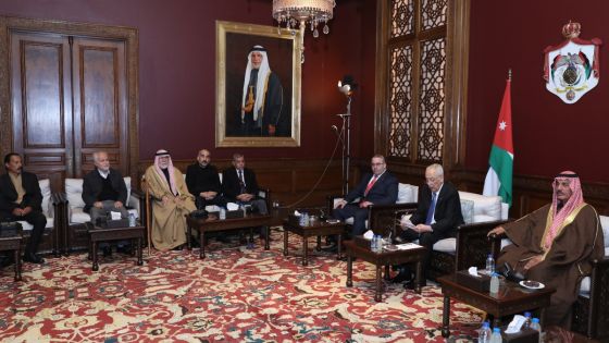 رئيس الديوان الملكي يلتقي وفداً من أبناء البويضة بلواء الرمثا