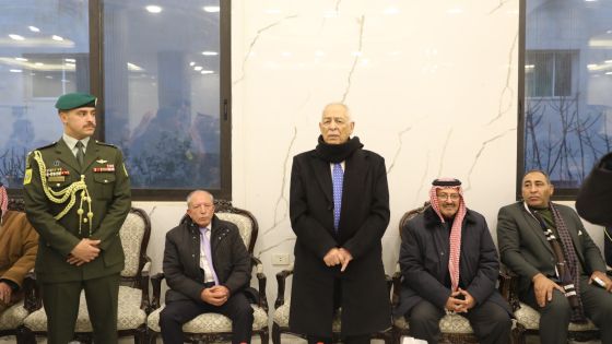 مندوباً عن الملك وولي العهد… العيسوي يعزي عشائر الحويان والمناصير وعازر