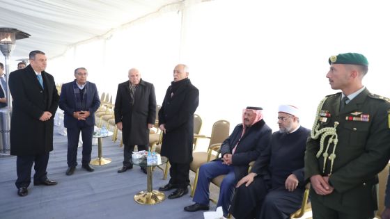 مندوباً عن الملك وولي العهد.. العيسوي يعزي عشائر العمري والصرايرة والبستنجي وخريس والدلقموني