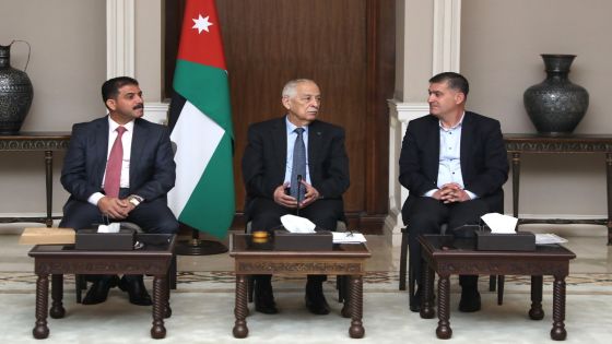 رئيس الديوان الملكي يلتقي وفداً شبابياً