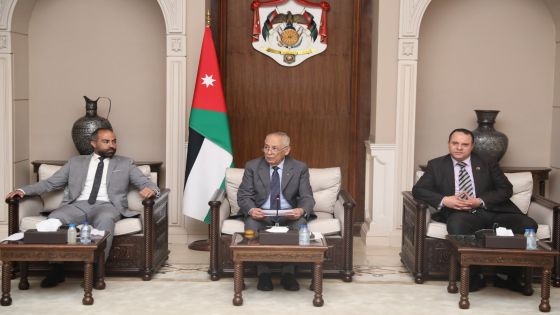 رئيس الديوان الملكي يلتقي مبادرة القدس في عيون الهاشميين