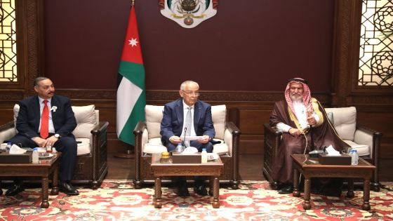 رئيس الديوان الملكي بلتقي فعاليات مجتمع مدني وثقافية