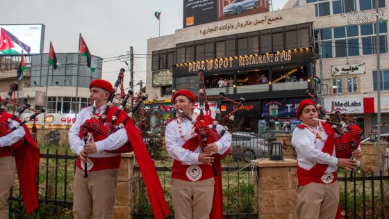 الفحيص تحتفل باليوم الوطني للعَلَم الأردني