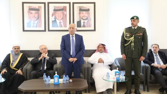 مندوباً عن الملك وولي العهد.. العيسوي يعزي عشيرة حجازي