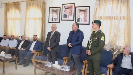مندوباً عن الملك وولي العهد.. العيسوي يعزي أيوب والعربيات وباتر وكنعان ولوكاشة