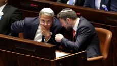 سموتريتش يدعو لتهجير الفلسطينيين من الضفة وغزة وإلغاء اتفاقيات أوسلو